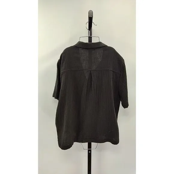 Quince Black Button-Up Top - Picture 3 of 3